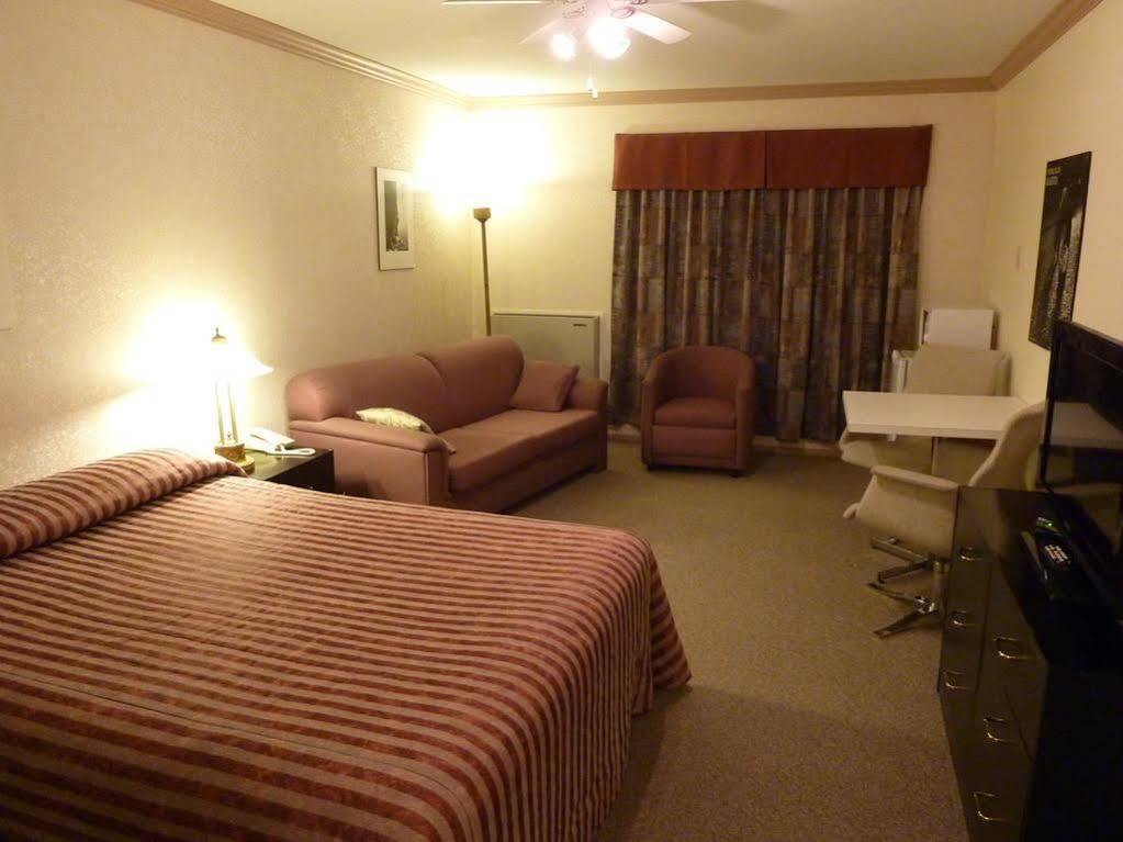 Manoir Becancourt Hotel Buitenkant foto