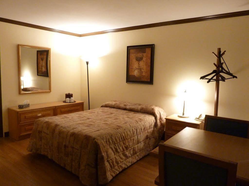 Manoir Becancourt Hotel Buitenkant foto